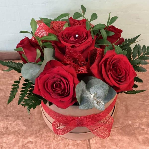 hat box roses